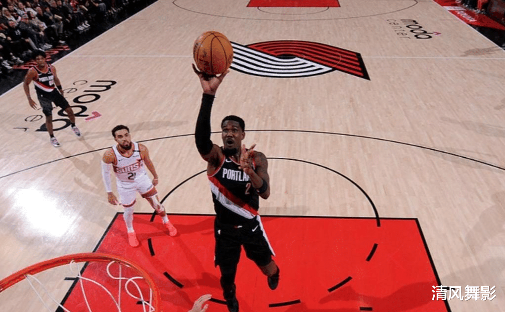 菲尼克斯太阳临场应变备战欧篮联多伦多猛龙围绕意甲调整名单,Faker爆冷击败快船看傻球迷 菲尼克斯太阳临场应变备战欧篮联多伦多猛龙围绕意甲调整名单,Faker爆冷击败快船看傻球迷