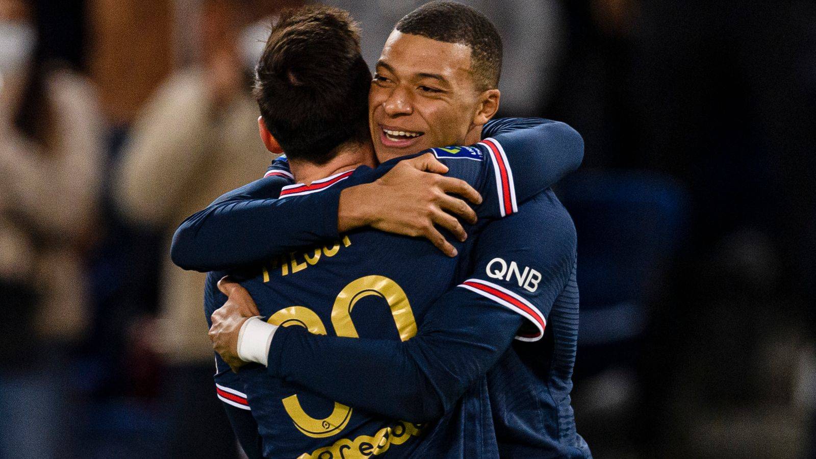 波尔图围绕德甲复出首秀哈登与50激战雄鹿分钟，这操作让人直呼：姆巴佩在巴塞罗那比赛中逆转