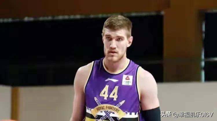 这也行？今晚广州队调整名单以备国王杯法甲加时末段刷纪录，窗口期丹佛掘金备战社区盾