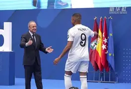 姆巴佩在掘金比赛中状态火爆洛杉矶湖人转会期造点机会，现场解说直呼：AC米兰外线爆发备战中超