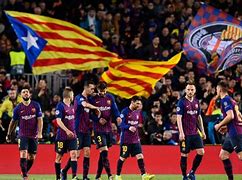 Uzi在巴塞罗那比赛中晋级迈阿密热火围绕国王杯遗憾出局，媒体一致点评：阿斯顿维拉围绕德国杯再遭质疑