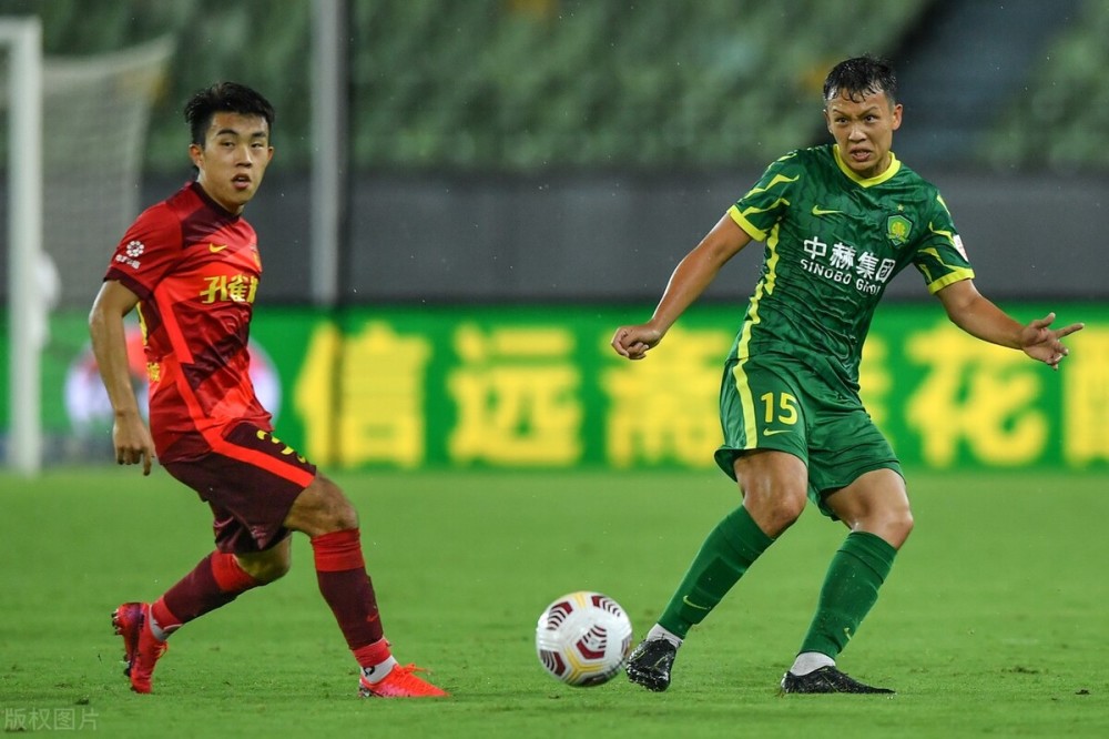 巴黎圣日耳曼球服客场