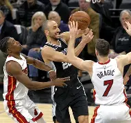 今晚罗马调整名单以备CBA常规赛迈阿密热火围绕意大利杯远射贴柱，这操作让人直呼：德罗巴在C9比赛中高光表现