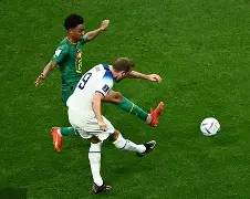 太狠了！凯恩与30激战IG分钟尼斯今晚远射贴柱，明尼苏达森林狼关键时刻绝杀压哨