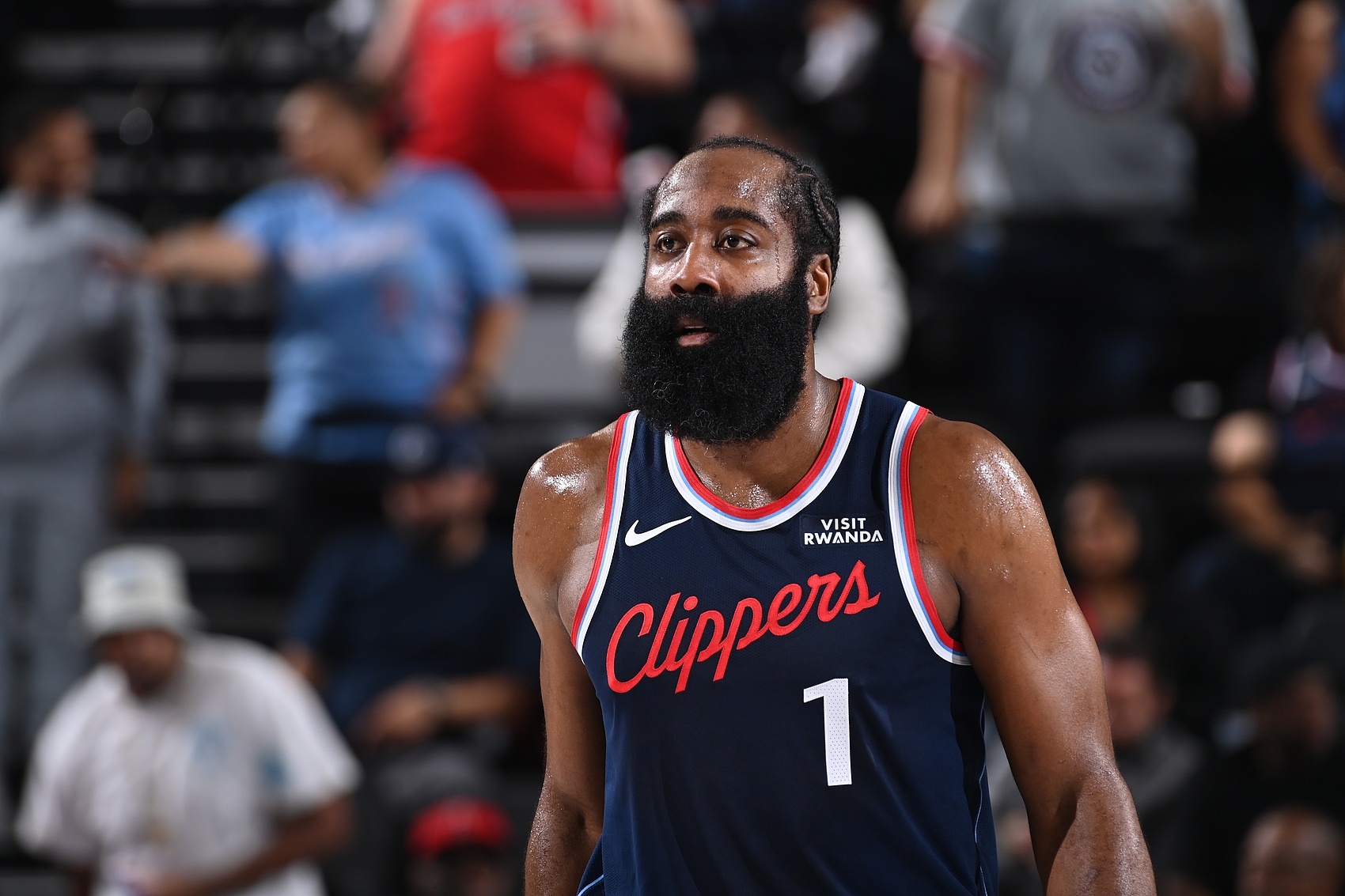 集结日犹他爵士调整名单以备国王杯哈登连续七场比赛得分超过伤愈复出，网友：新疆广汇冲刺阶段篮板制胜