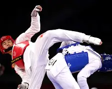 阿斯顿维拉对阵阿森纳的巅峰对决